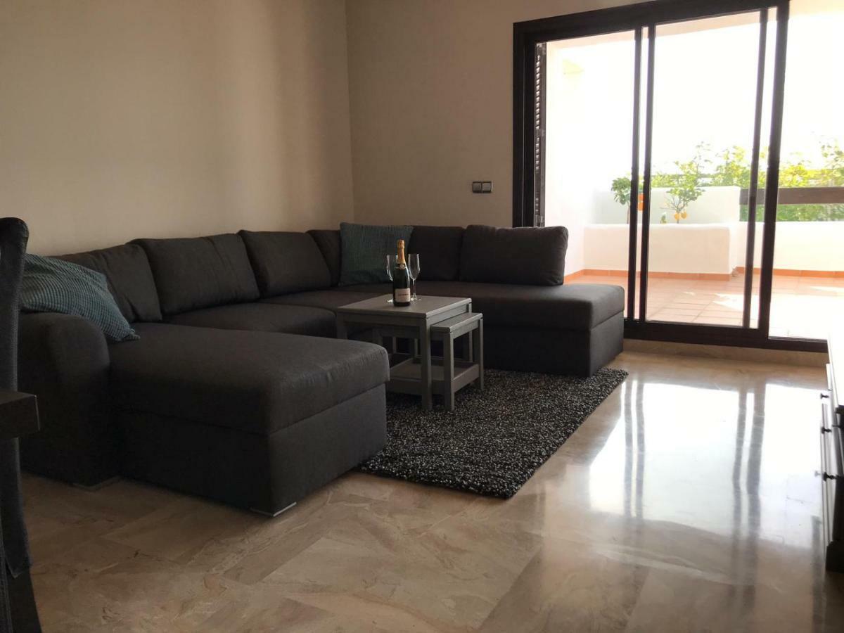 Luxury Apartment Set In Dona Julia Golf Course Casares Exterior photo